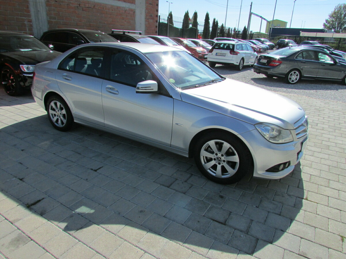 Mercedes-Benz C-Class   - 2011
