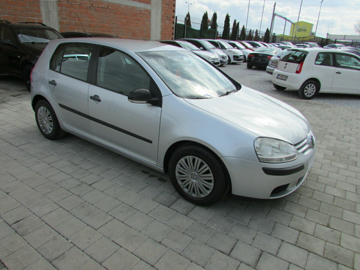 Volkswagen Golf   - 2008