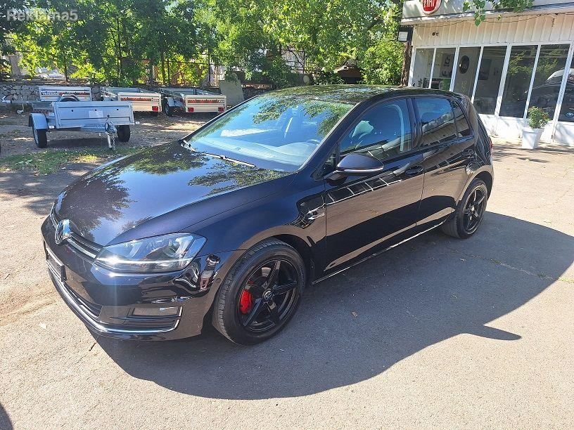 Volkswagen Golf   - 2013