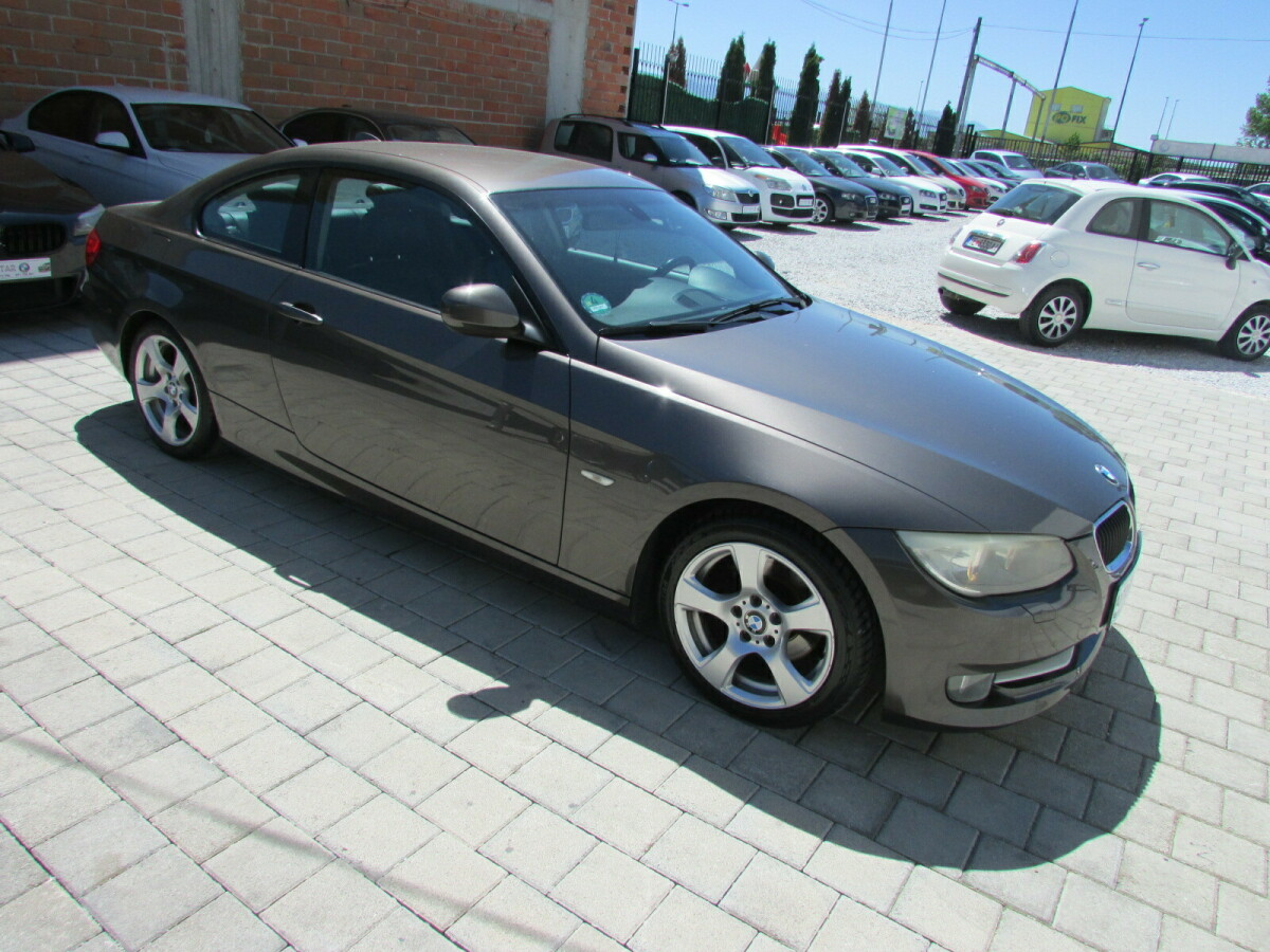 BMW 3 Series   - 2010