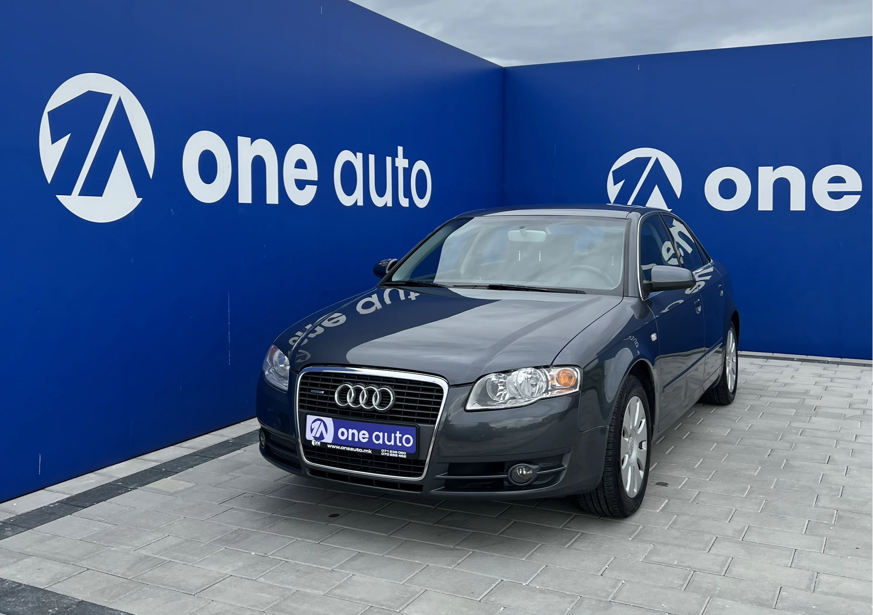 Audi A4   - 2004