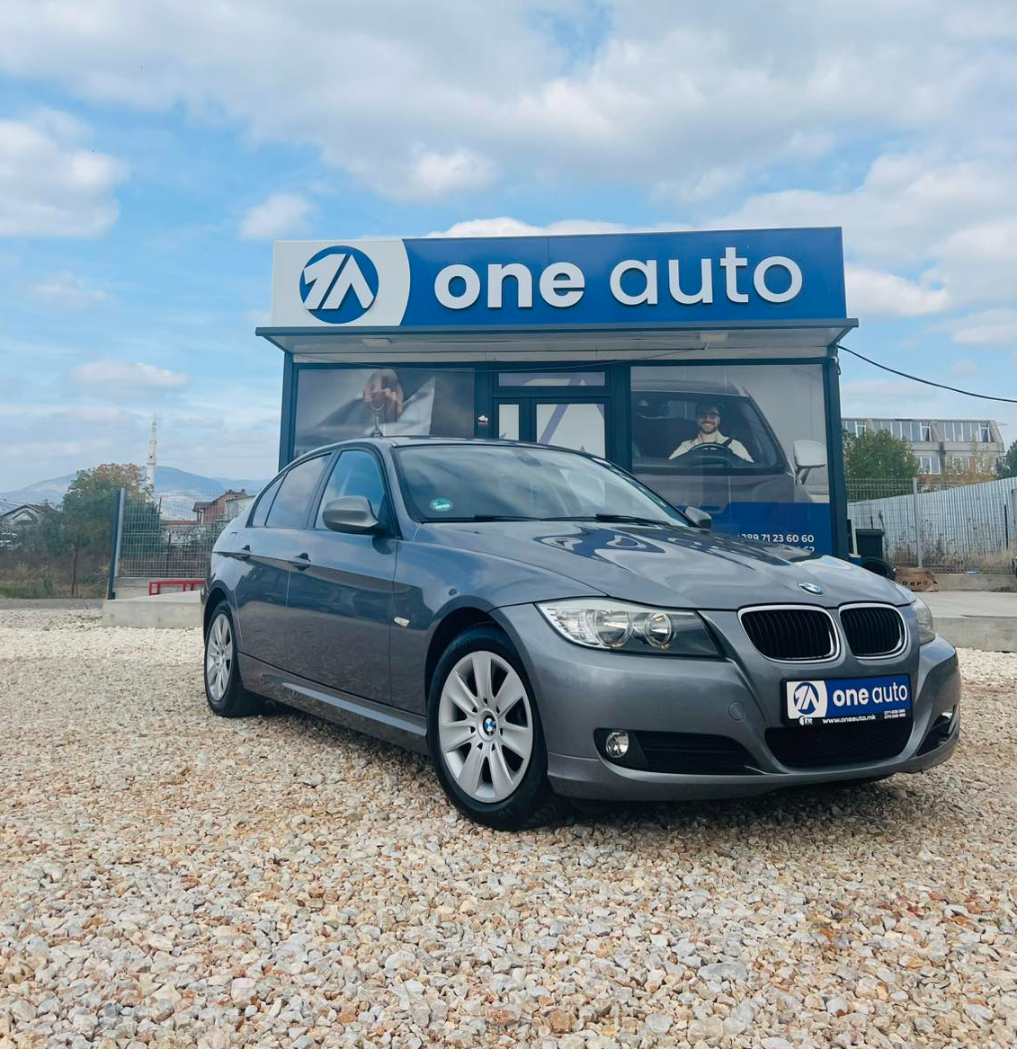 BMW 3 Series   - 2011