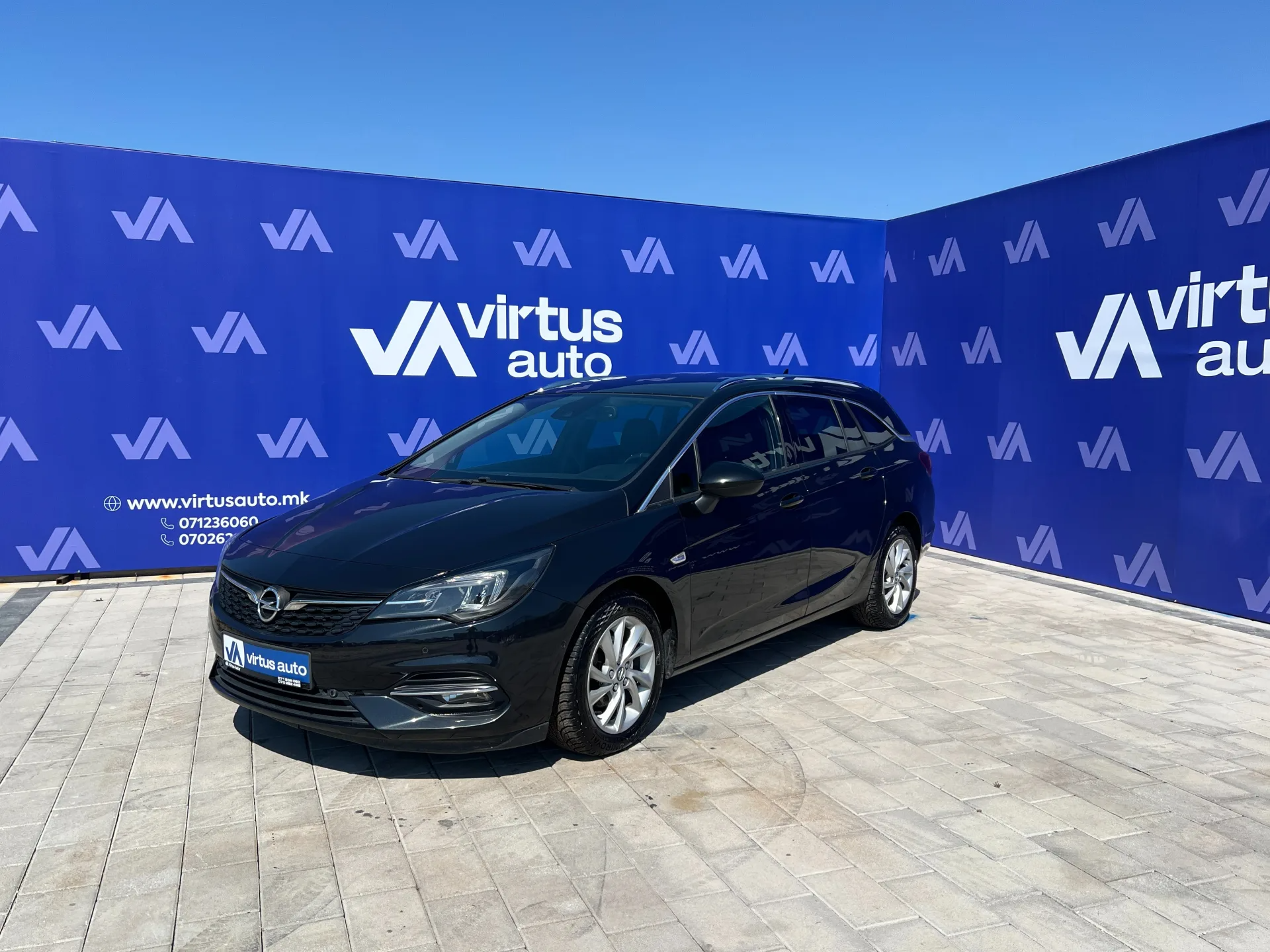 Opel Astra   - 2021