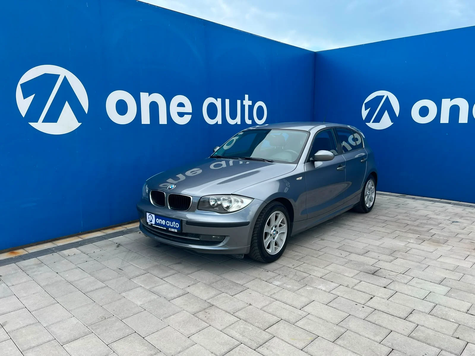 BMW 1 Series   - 2009