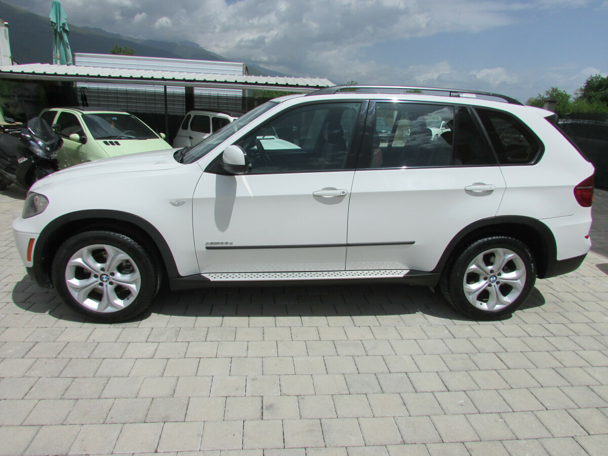 BMW X5   - 2012