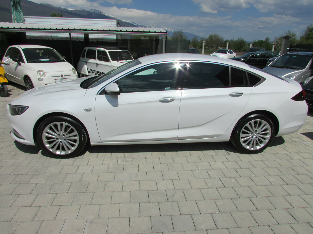 Opel Insignia   - 2019