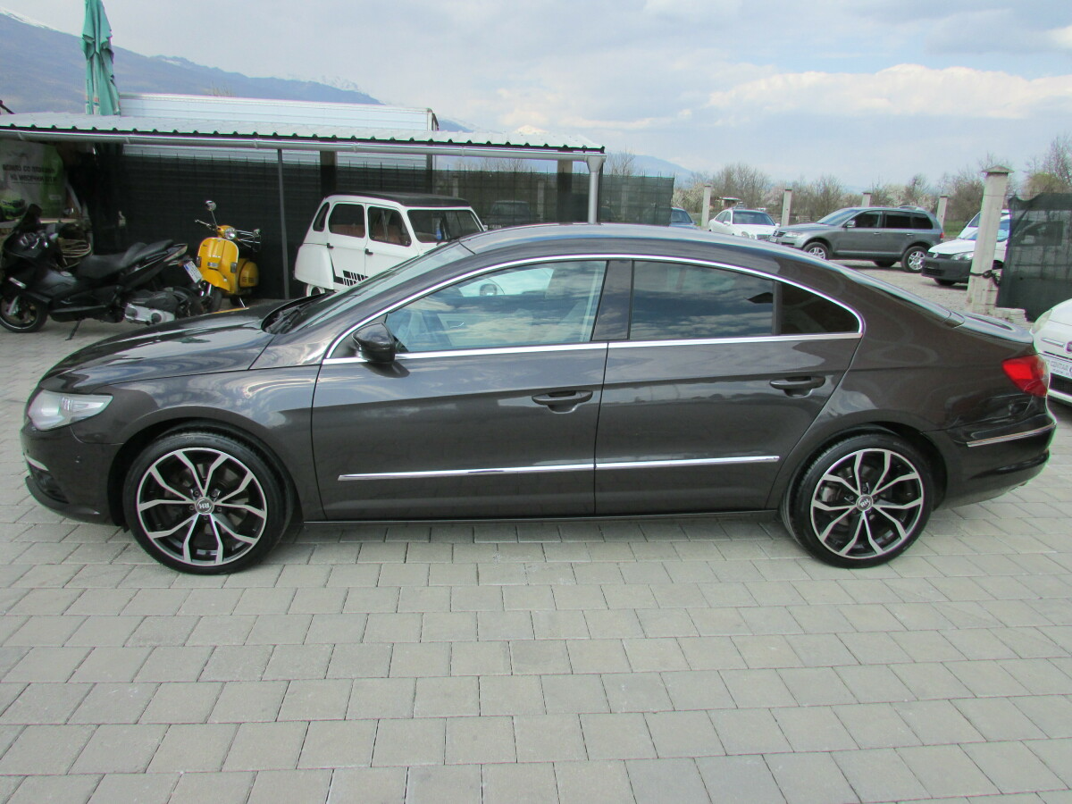 Volkswagen Passat CC   - 2009