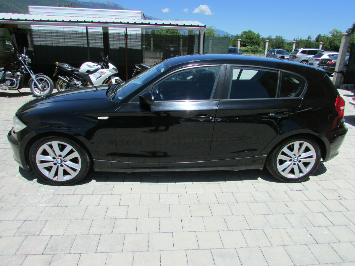 BMW 1 Series   - 2009