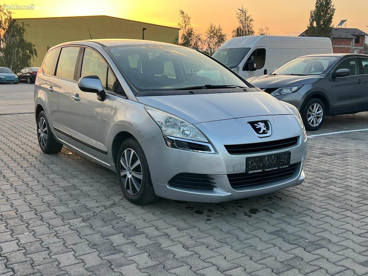 Peugeot 5008   - 2011