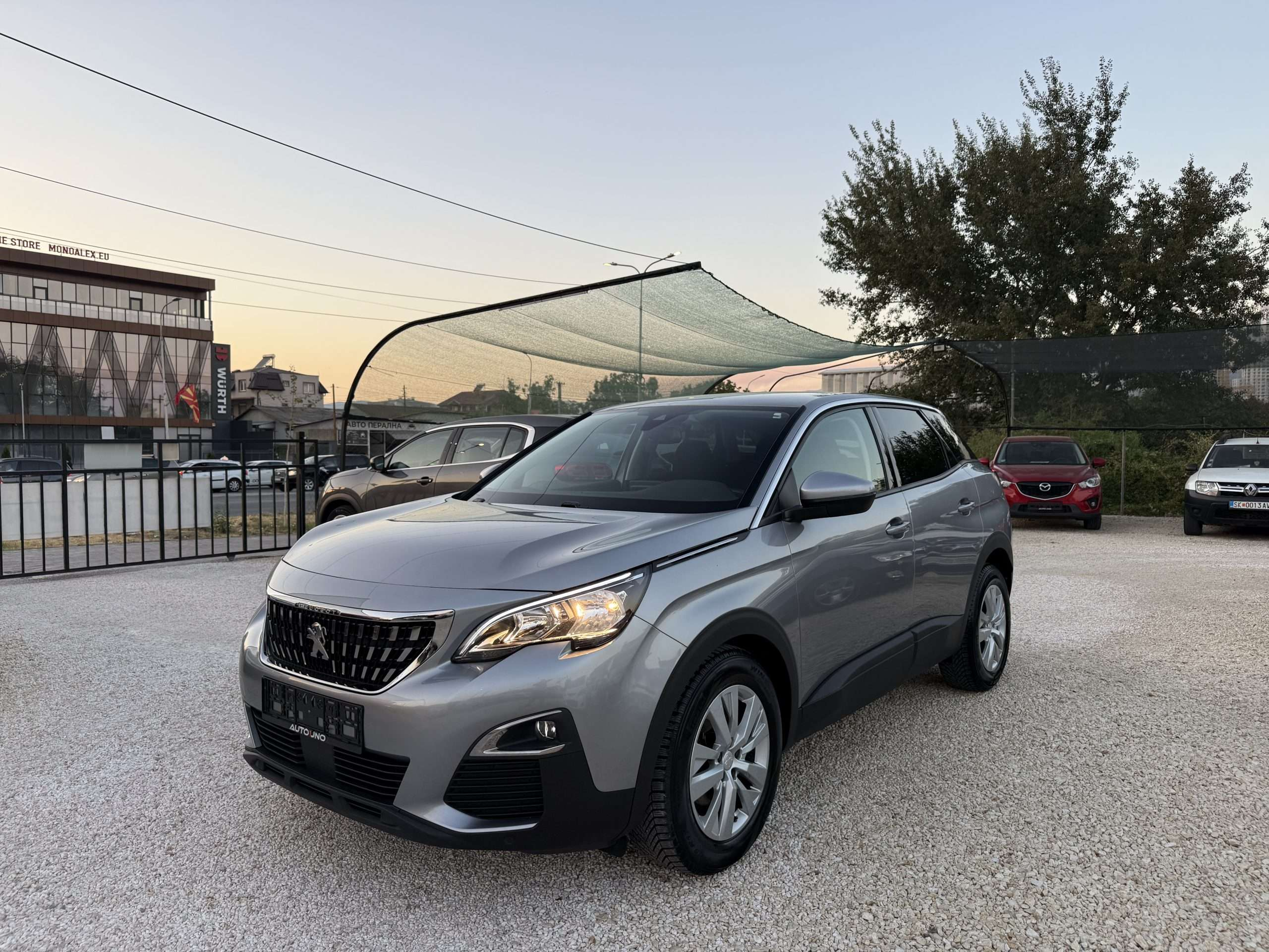 Peugeot 3008   - 2019
