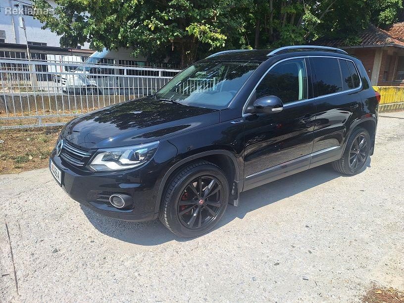 Volkswagen Tiguan   - 2012