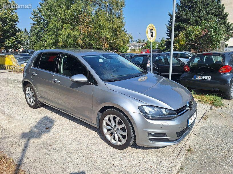 Volkswagen Golf   - 2012