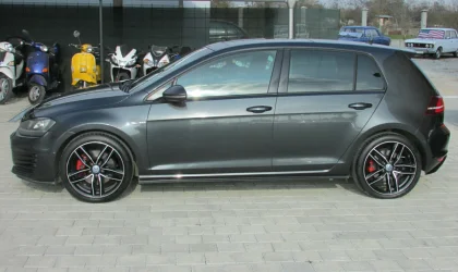 Volkswagen Golf  - 2014