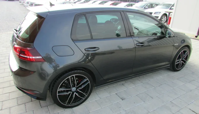 Volkswagen Golf  - 2014