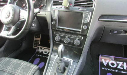 Volkswagen Golf  - 2014