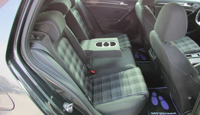 Volkswagen Golf  - 2014