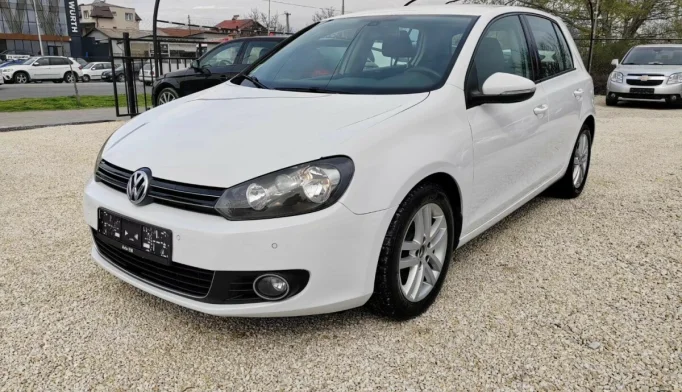 Volkswagen Golf  - 2010