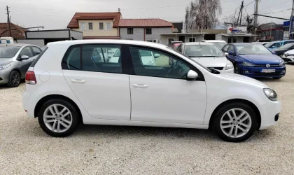Volkswagen Golf  - 2010