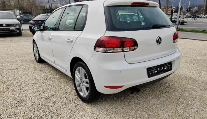 Volkswagen Golf  - 2010