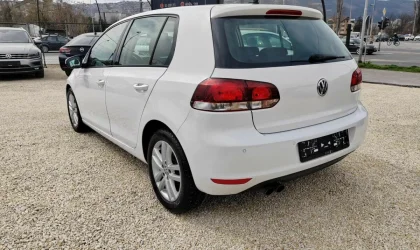 Volkswagen Golf  - 2010