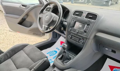 Volkswagen Golf  - 2010
