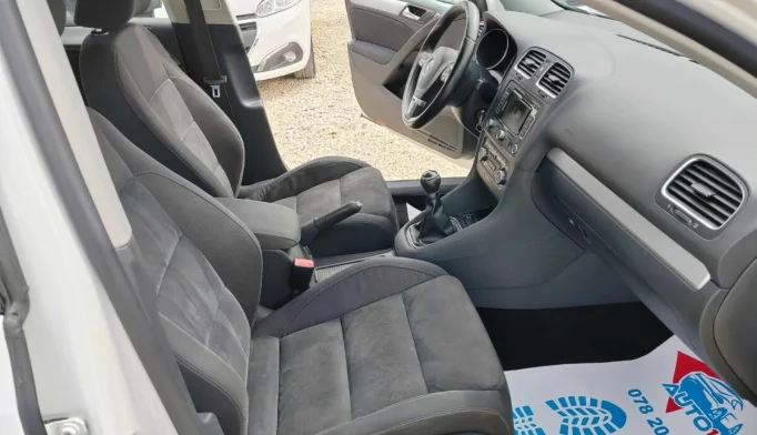 Volkswagen Golf  - 2010