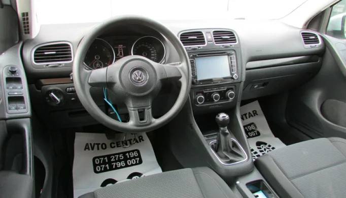 Volkswagen Golf  - 2010