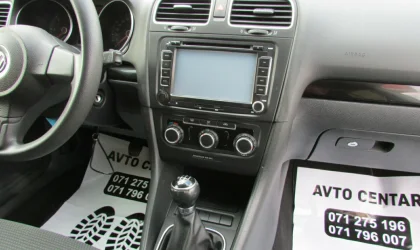 Volkswagen Golf  - 2010