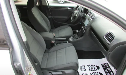 Volkswagen Golf  - 2010