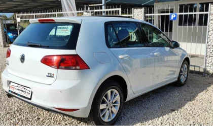Volkswagen Golf  - 2013