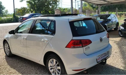 Volkswagen Golf  - 2013