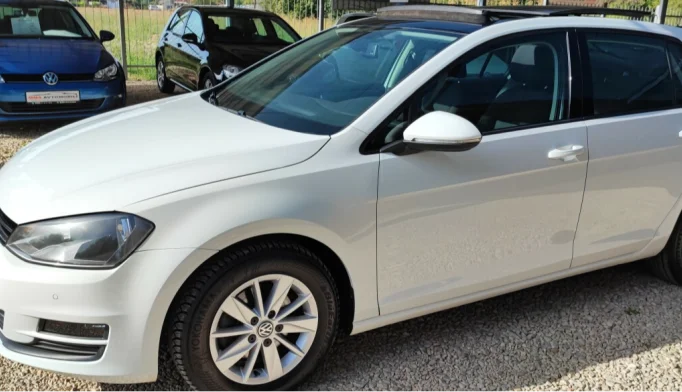 Volkswagen Golf  - 2013