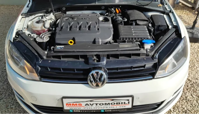 Volkswagen Golf  - 2013