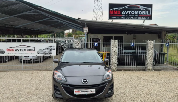 Mazda 3   - 2010