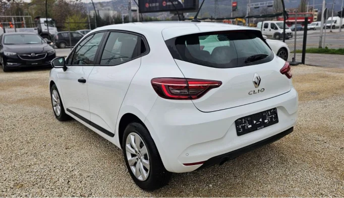 Renault Clio  - 2021