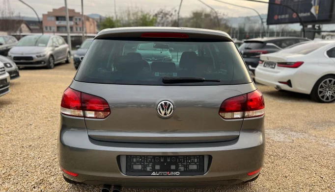Volkswagen Golf  - 2009