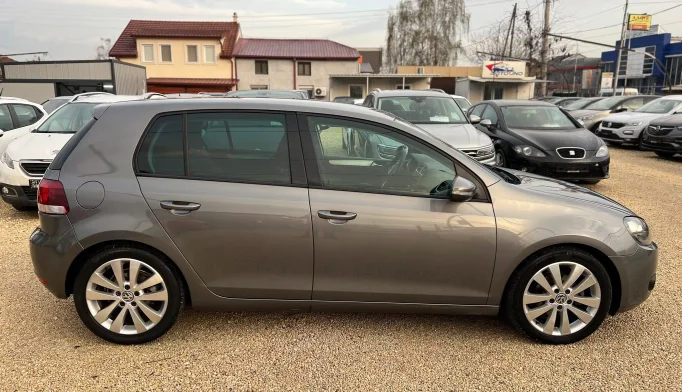 Volkswagen Golf  - 2009