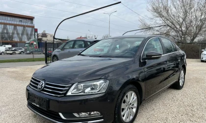 Volkswagen Passat  - 2011