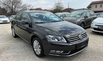 Volkswagen Passat  - 2011