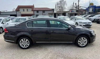 Volkswagen Passat  - 2011