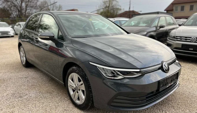 Volkswagen Golf  - 2020