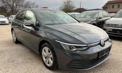 Volkswagen Golf  - 2020