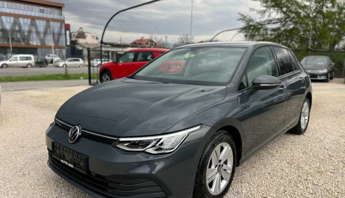 Volkswagen Golf  - 2020