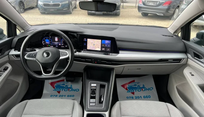 Volkswagen Golf  - 2020