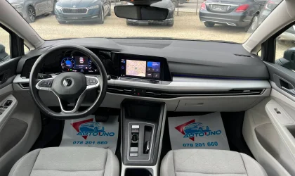Volkswagen Golf  - 2020