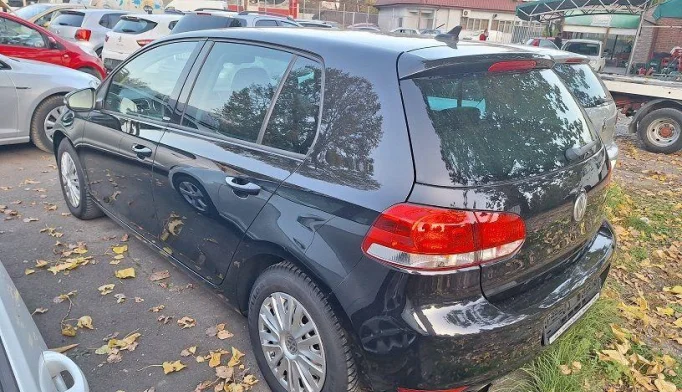 Volkswagen Golf  - 2011