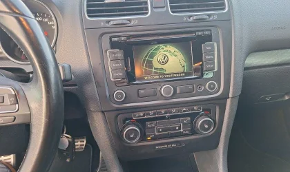 Volkswagen Golf  - 2011