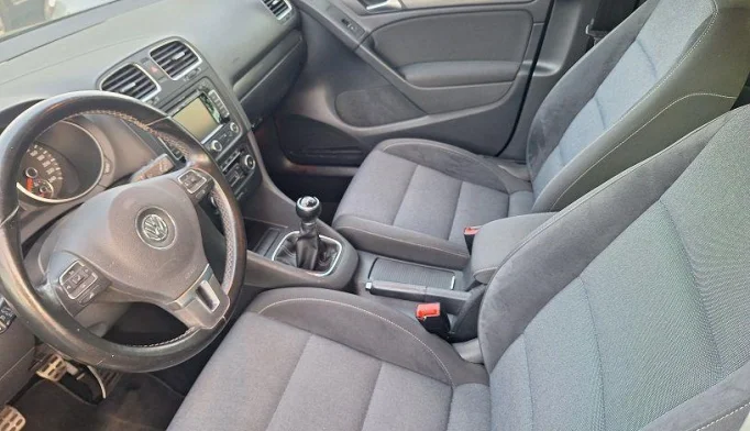 Volkswagen Golf  - 2011