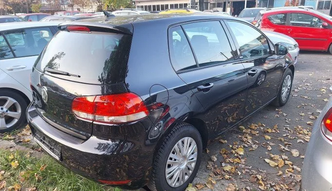 Volkswagen Golf  - 2011
