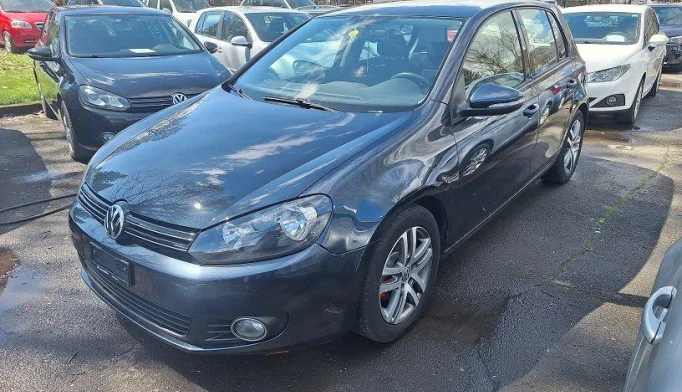 Volkswagen Golf  - 2009